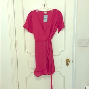 Pink Wrap Dress!! Sz Small!